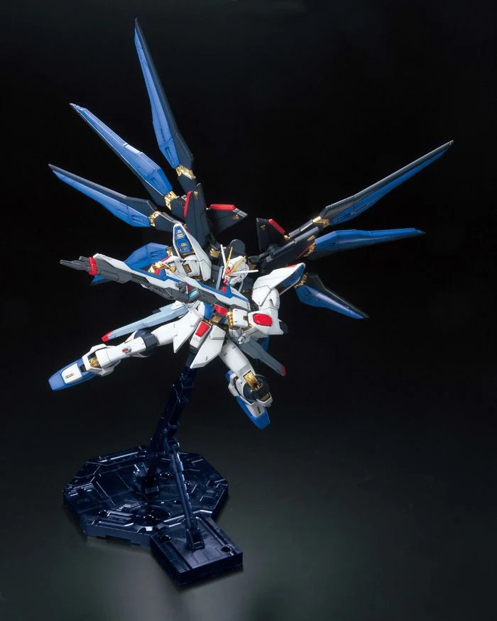 MG ZGMF-X20A STRIKE FREEDOM GUNDAM (Full Burst Mode)