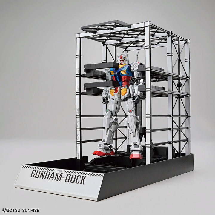 1/144 RX-78F00 GUNDAM &amp; G-DOCK (Gundam Factory Yokohama Limited)