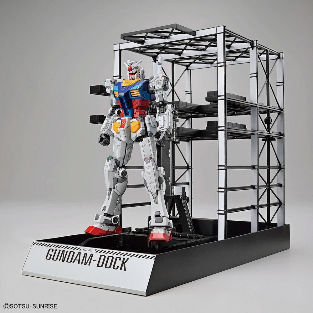1/144 RX-78F00 GUNDAM & G-DOCK (Gundam Factory Yokohama Limited)