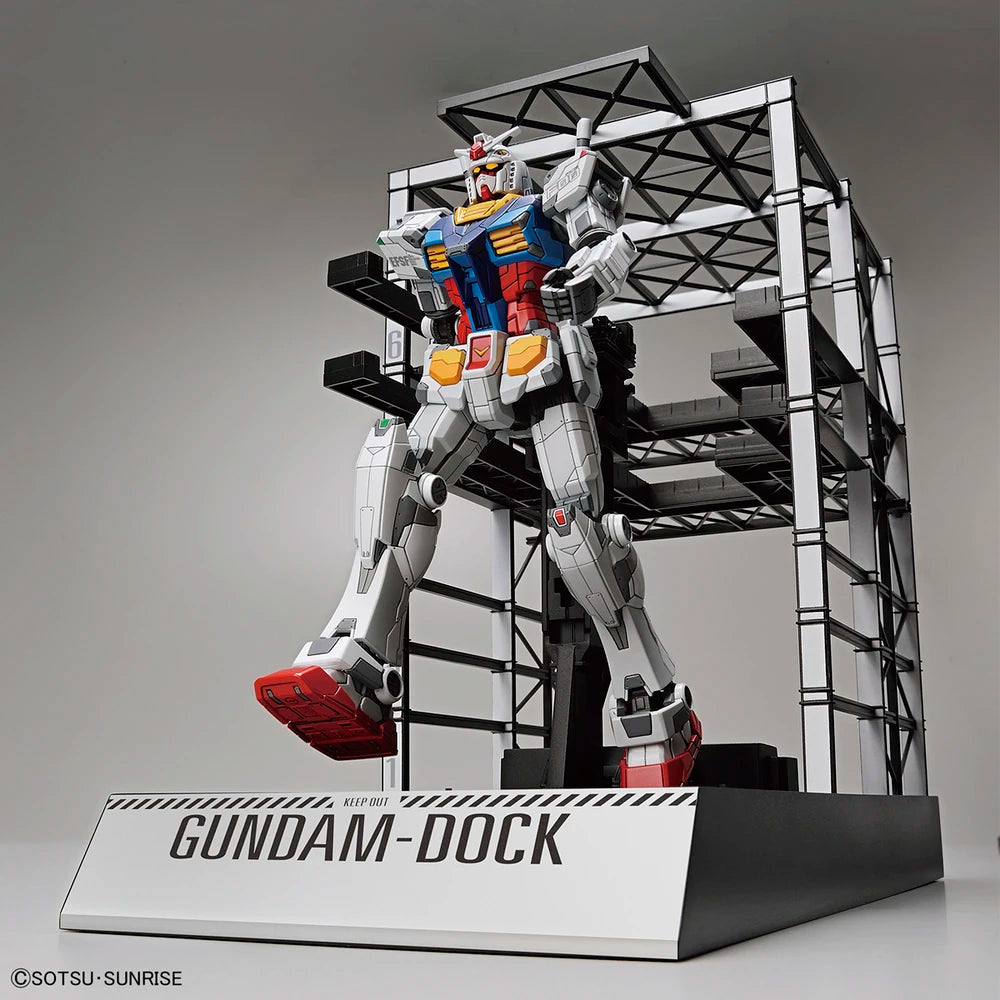 1/144 RX-78F00 GUNDAM & G-DOCK (Gundam Factory Yokohama Limited)