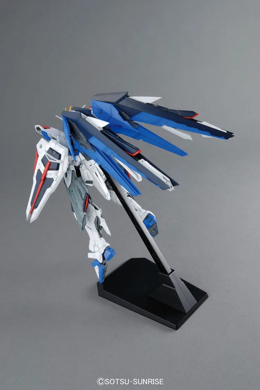 MG ZGMF-X10A FREEDOM GUNDAM VER. 2.0