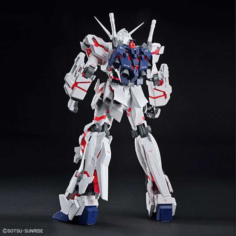 MEGA SIZE UNICORN GUNDAM (DESTROY MODE)