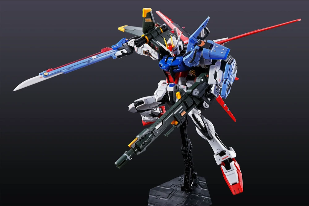 PREMIUM BANDAI RG GAT-X105+AQM/E-YM1 PERFECT STRIKE GUNDAM