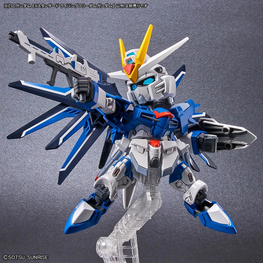 SD EX-STANDARD RISING FREEDOM GUNDAM 