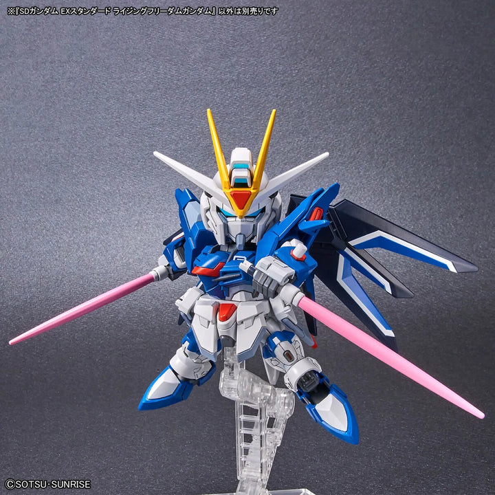 SD EX-STANDARD RISING FREEDOM GUNDAM 