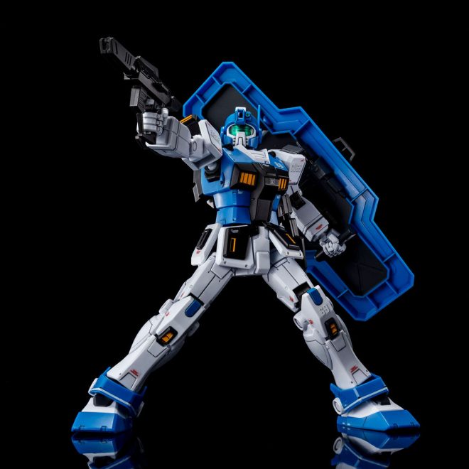 PREMIUM BANDAI HG RGM-79HC GM GUARD CUSTOM (with E-2 BEAM SPRAY GUN)